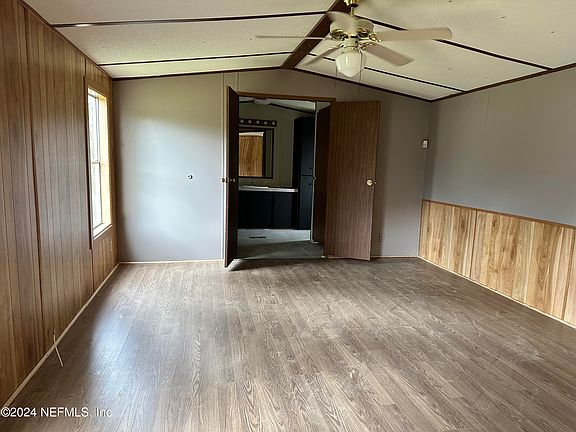 5th image of 10966 IOWA Avenue