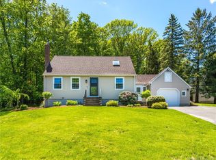 52 Crestdale Rd, Glastonbury, CT 06033