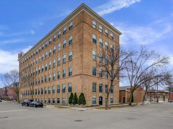 123 North Blount Street #204, Madison, WI 53703