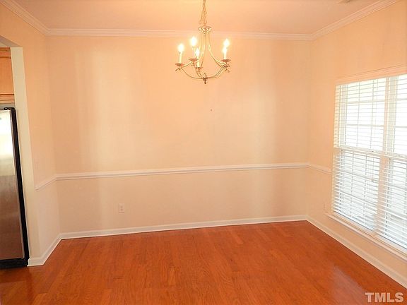 3rd image of 10651 Edmundson Ave