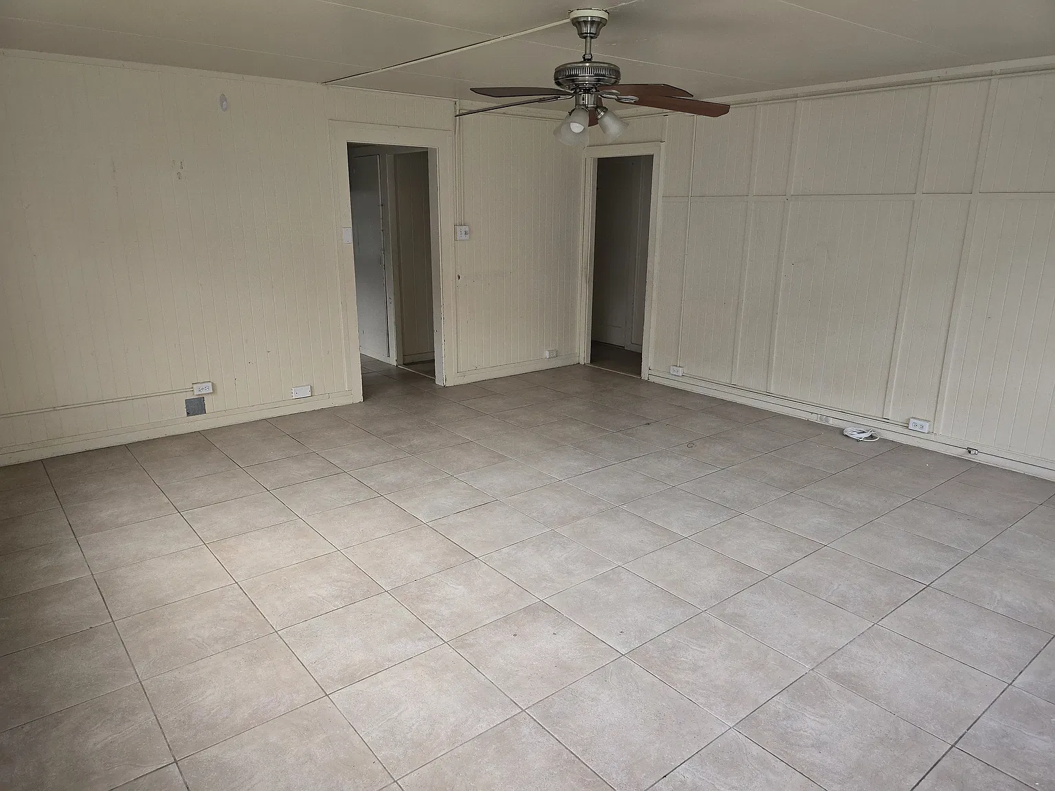 2 bed, 904 sqft, $2,400 — Photo 3