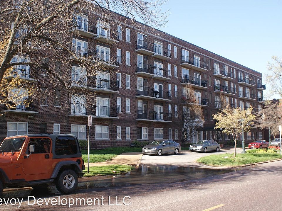 1st image of 5630 Pershing Ave Unit 55