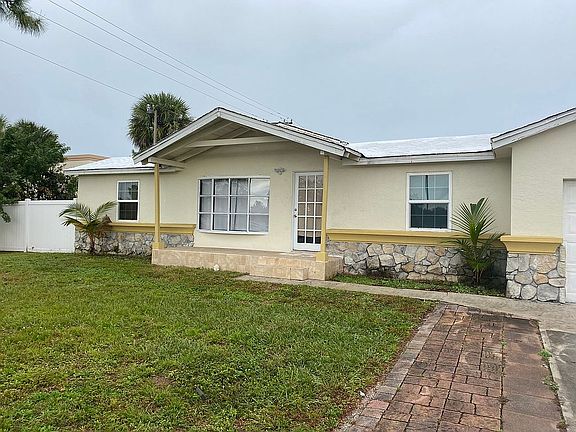 2nd image of 461 SW Bayshore Blvd