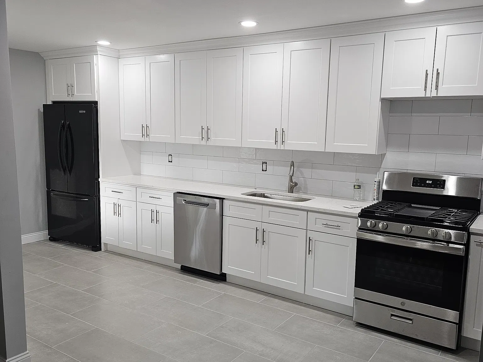 4 bed, 1326 sqft, $5,300 — Photo 1