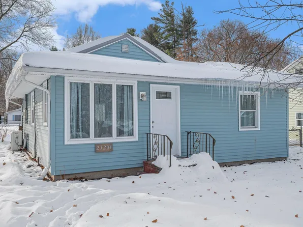 23204 1st St, Elkhart, IN 46514