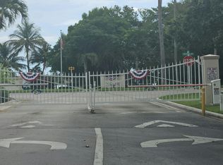 3050 W Buena Vista Dr, Margate, FL 33063