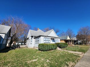 919 S 10th St, Terre Haute, IN 47807