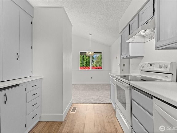5th image of 10803 Sterling Road