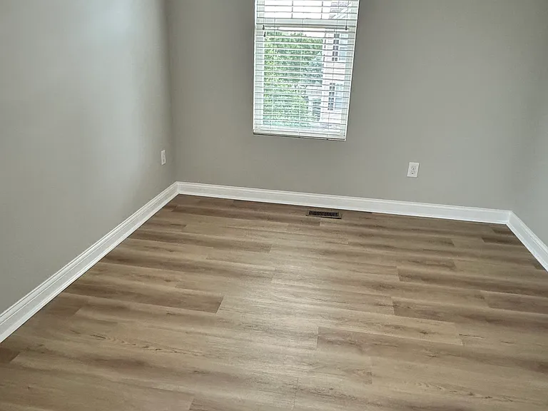 328 Lemery Dr — Photo 22