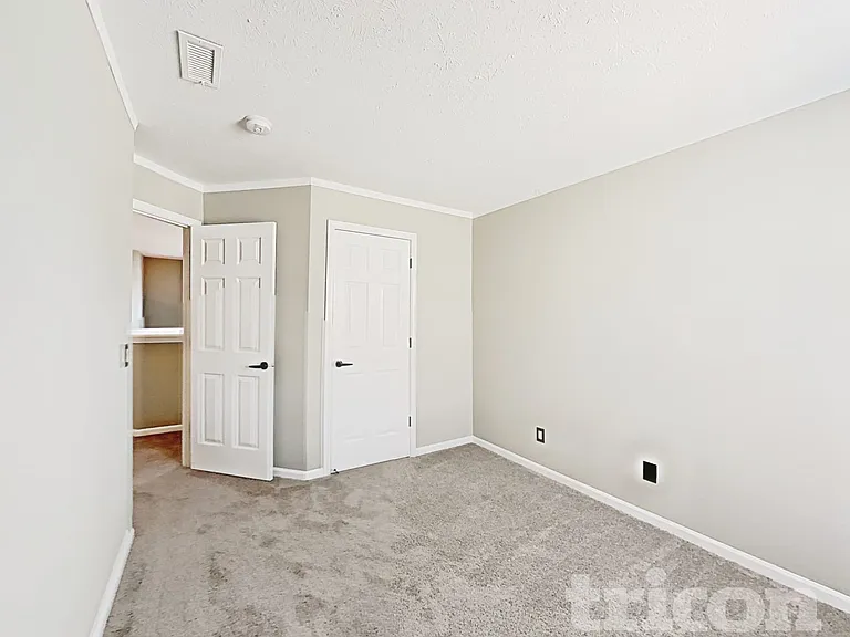 3210 Crestwell Dr — Photo 16