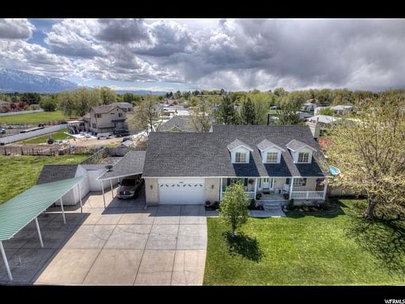 4th image of 1095 W Turnberry Way
