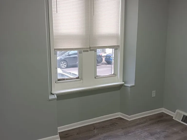 2607 Cecil B Moore Ave — Photo 15