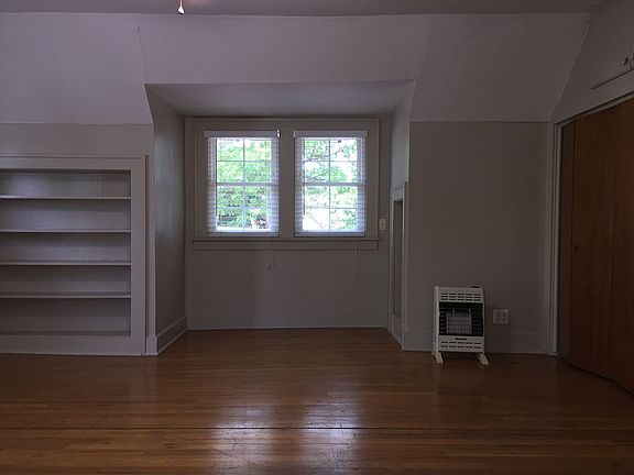 4th image of 817 W Brooks St