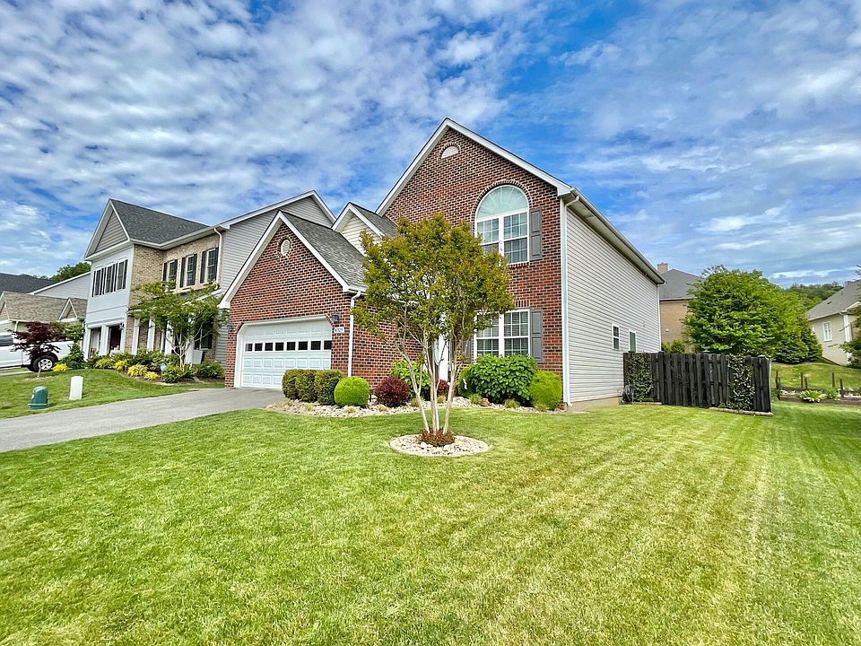 1st image of 4329 Faircrest Ln