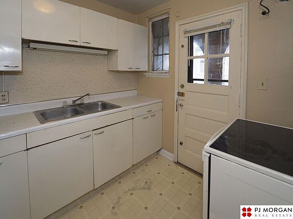 5th image of 4903 Underwood Ave APT 3