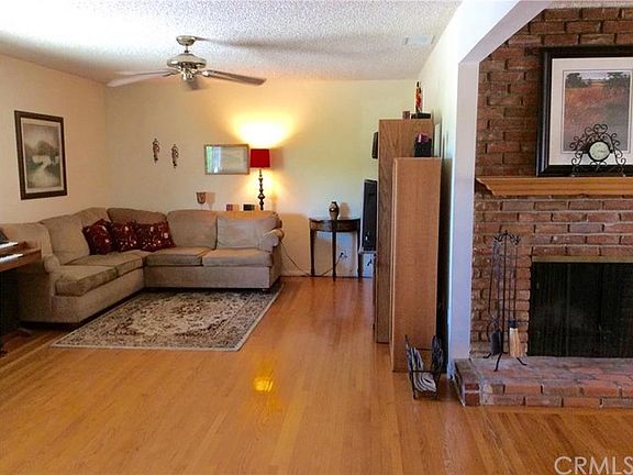 2nd image of 1529 S New Haven Ln