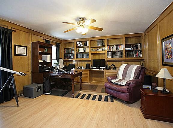 4th image of 4005 Brewer Dr