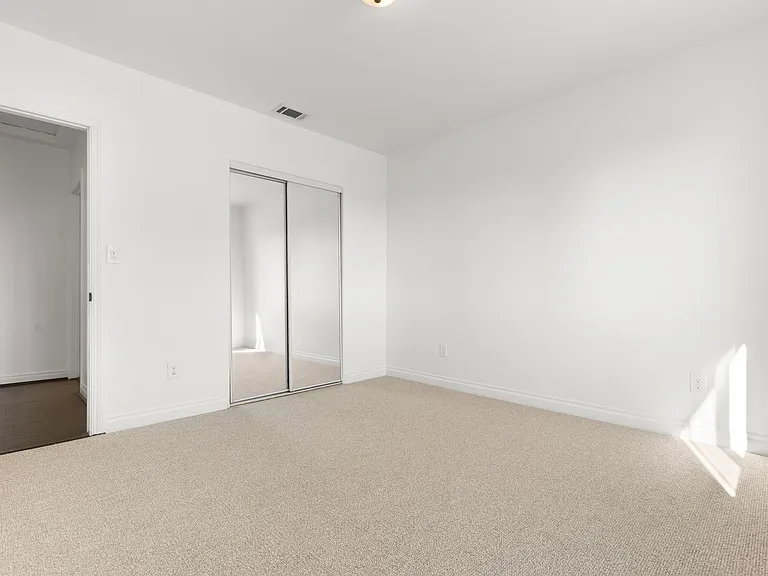 1534 N Soto St — Photo 13