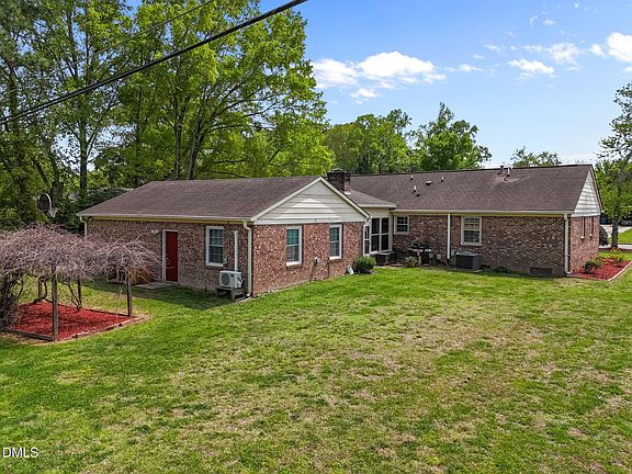 5th image of 309 Rippling Stream Rd