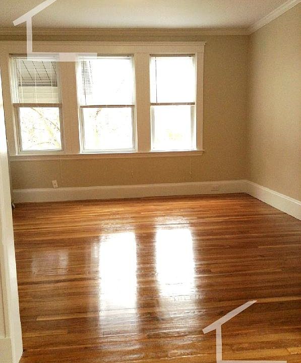 2nd image of 36 Irvington Rd