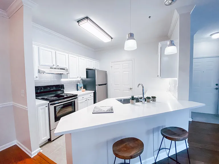 45 Sycamore Ave #1625 — Photo 9