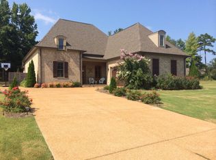 12013 Water Ridge Dr, Oxford, MS 38655