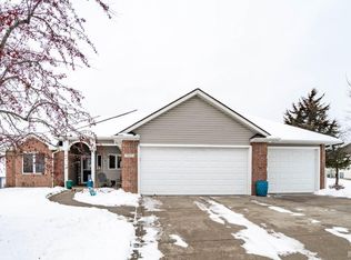 7917 Crosshill Ct, Fort Wayne, IN 46825