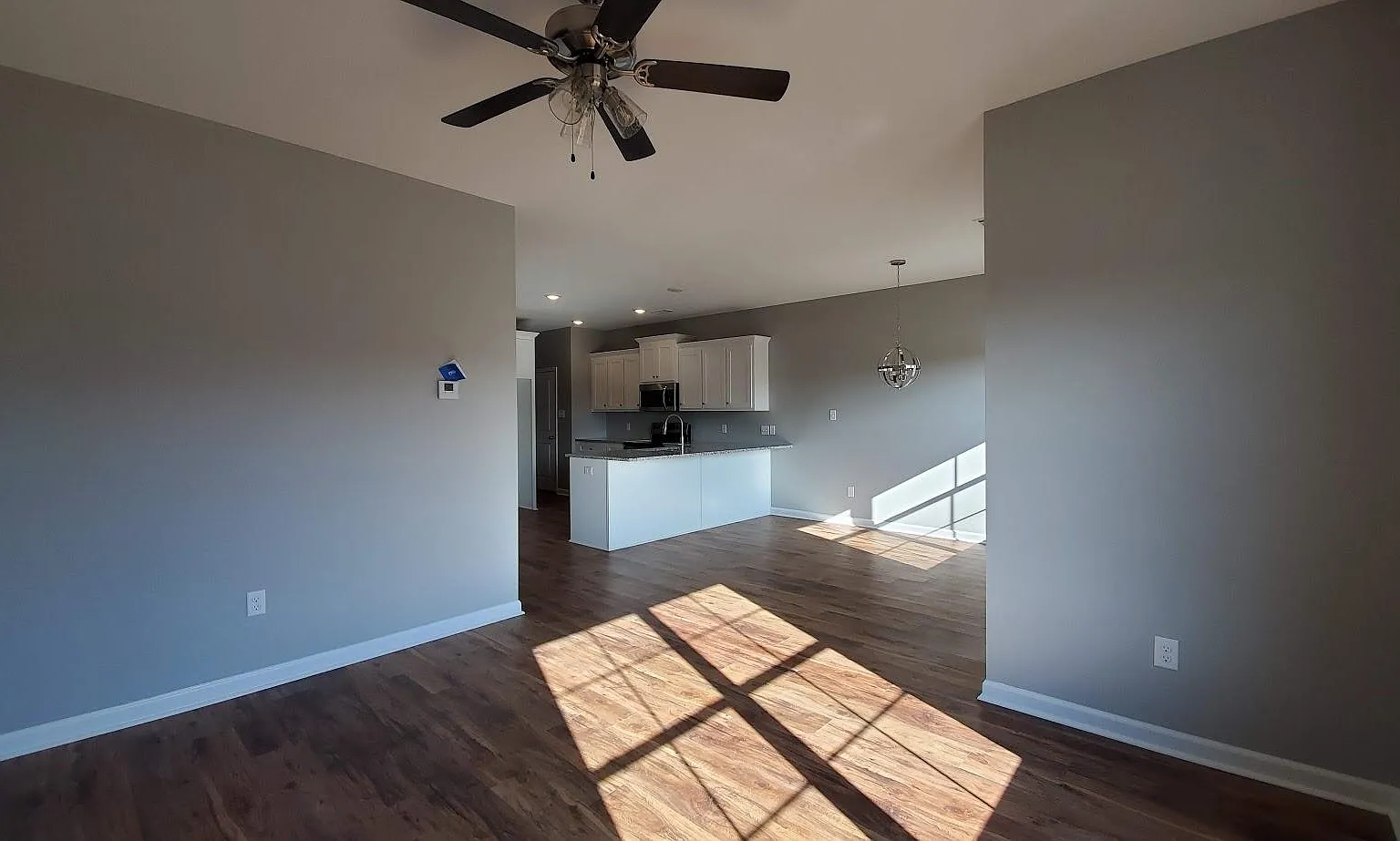 3 bed, 2.5 bath, 1500 sqft, $1,650 — Photo 4