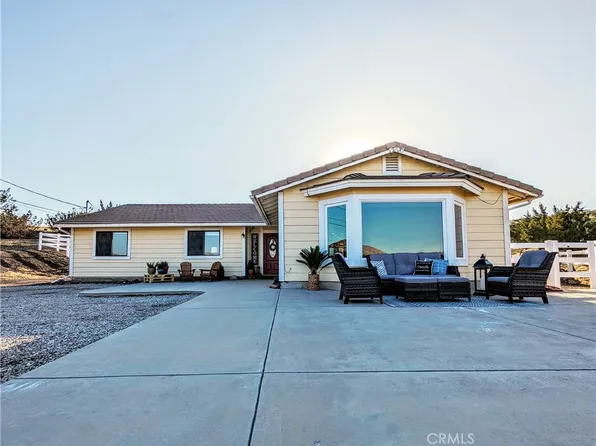 2807 Clanfield St, Acton, CA 93510
