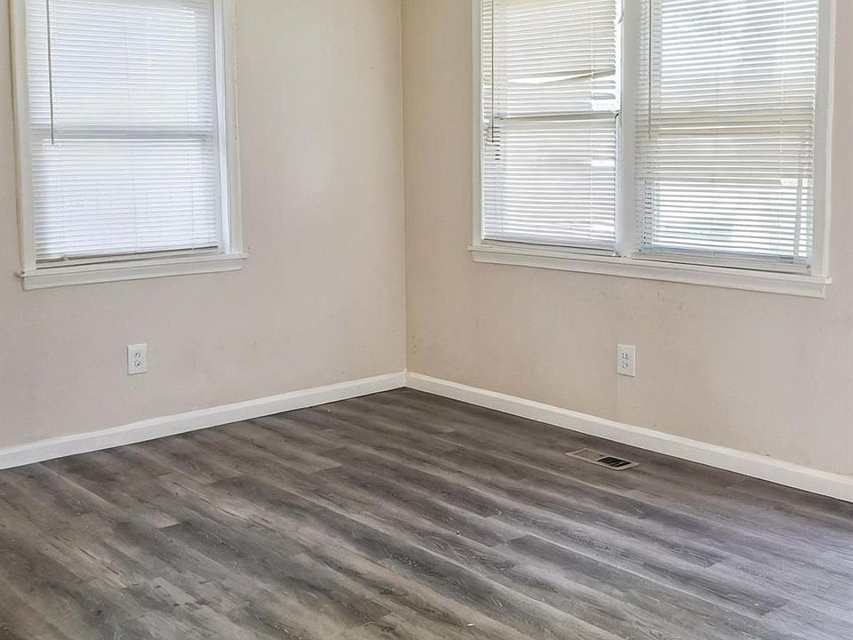 639 Heights Rd, photo 15