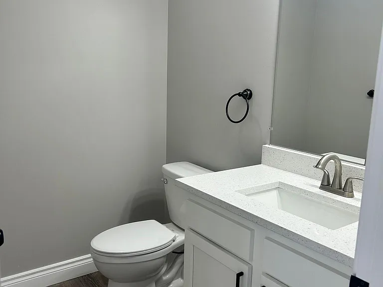 846 SE Hackberry Dr — Photo 5
