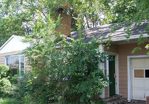3rd image of 4023 N Grand River Ave