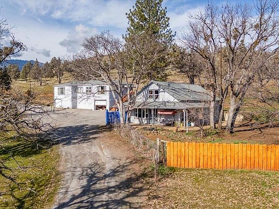 2nd image of 402 Greenhorn Rd