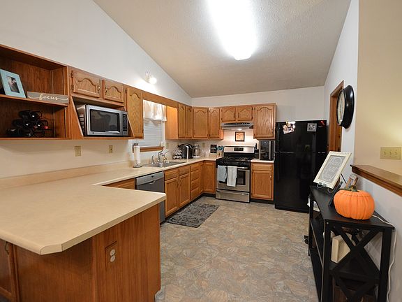 5th image of 3310 Abbey Ln