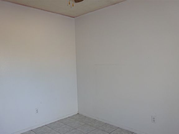 4th image of 1479 N Cadena Ave