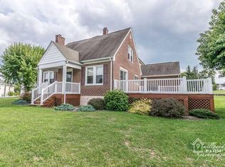 17 Greenview Dr, Staunton, VA 24401