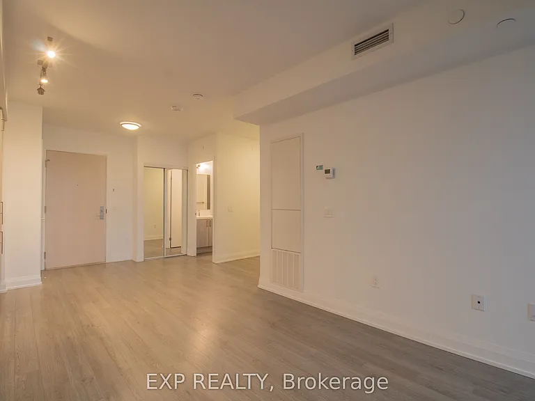 77 Mutual St #2210 — Photo 24