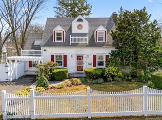 7 Winthrop Lane, Scarsdale, NY