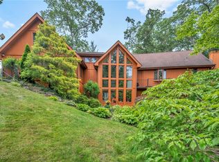 4618 Rex Lake Dr, New Franklin, OH 44319