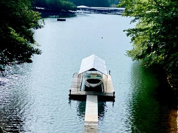 4th image of 270 Marina Rd