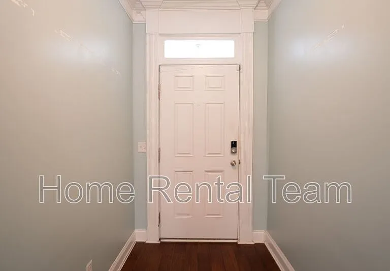 117 Laguna Way — Photo 6
