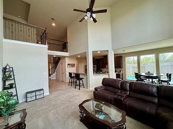 4th image of 2926 Rivermist Ln