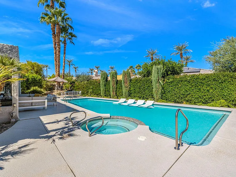 76050 Zuni Rd — Photo 42