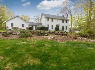 204 Winesap Rd, Stamford, CT 06903