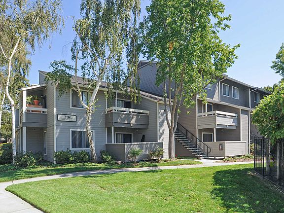Briarwood Apartments