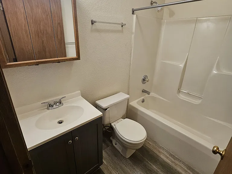 483 Loras Blvd #8 — Photo 6