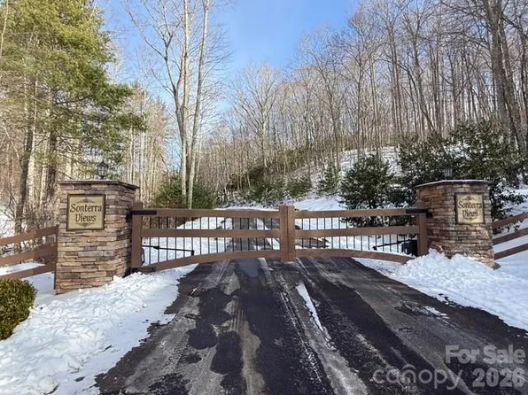 38 Sonterra Dr, Lansing, NC 28643