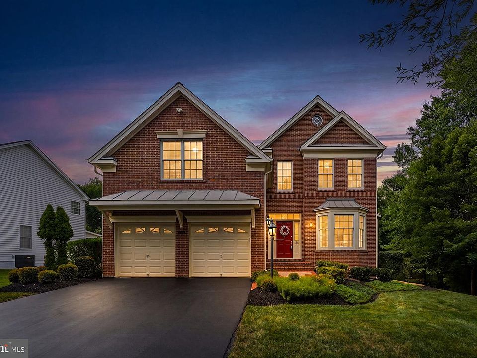 1st image of 5777 Waterloo Bridge Cir