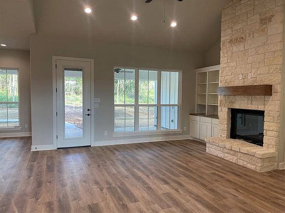 4th image of 10058 Creekside Reserve Ct