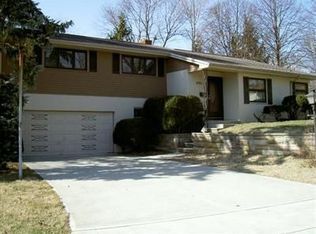 4701 Sunray Rd, Dayton, OH 45429